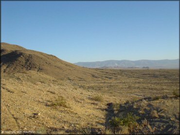 Scenic photo of barren desert at Johnson Valley.