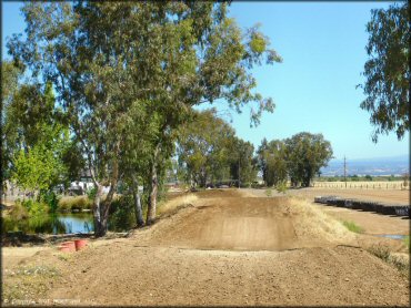 Example of terrain at Cycleland Speedway Track