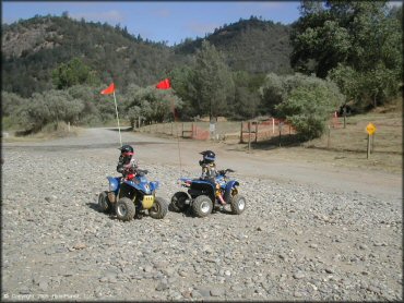 RV Trailer Staging Area and Camping at Mammoth Bar OHV OHV Area