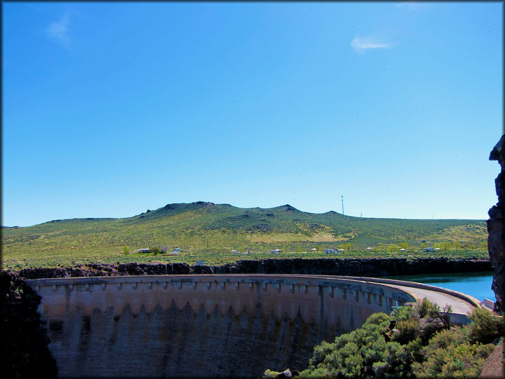 View of Salmon Falls Dam with Lud Drexler Park in the background.