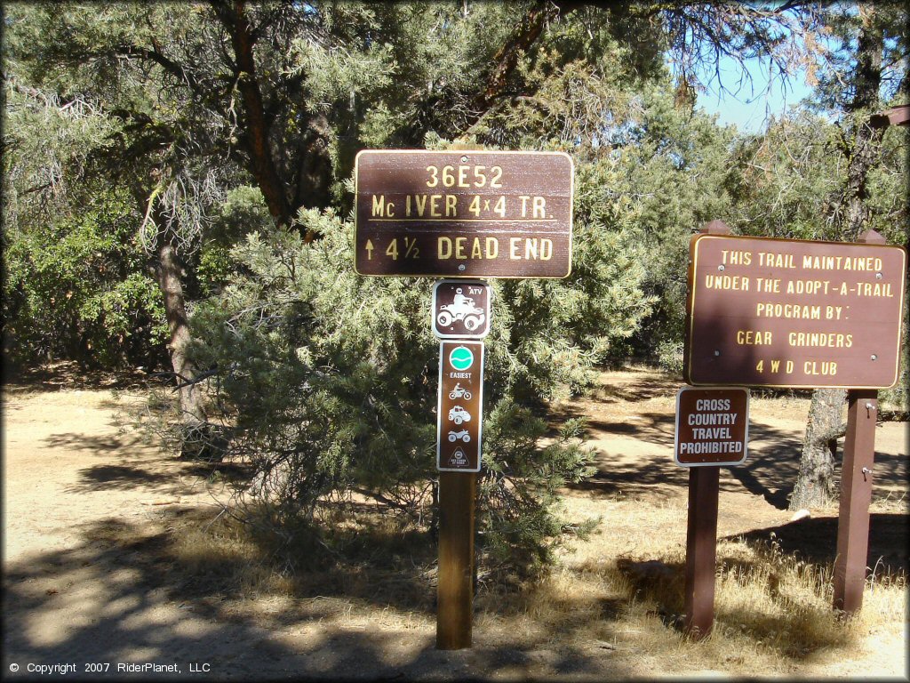 Amenities example at Dove Springs Trail