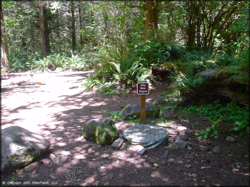 Amenities example at Jordan Creek Trail