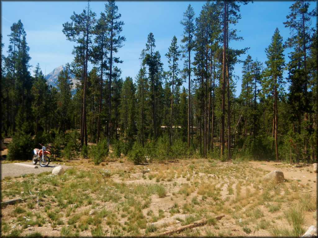 Stanley Lake Trail