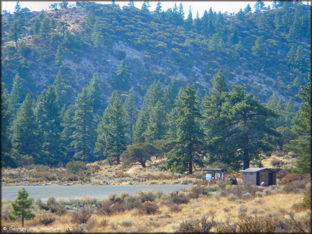 Amenities example at Timberline Road Trail