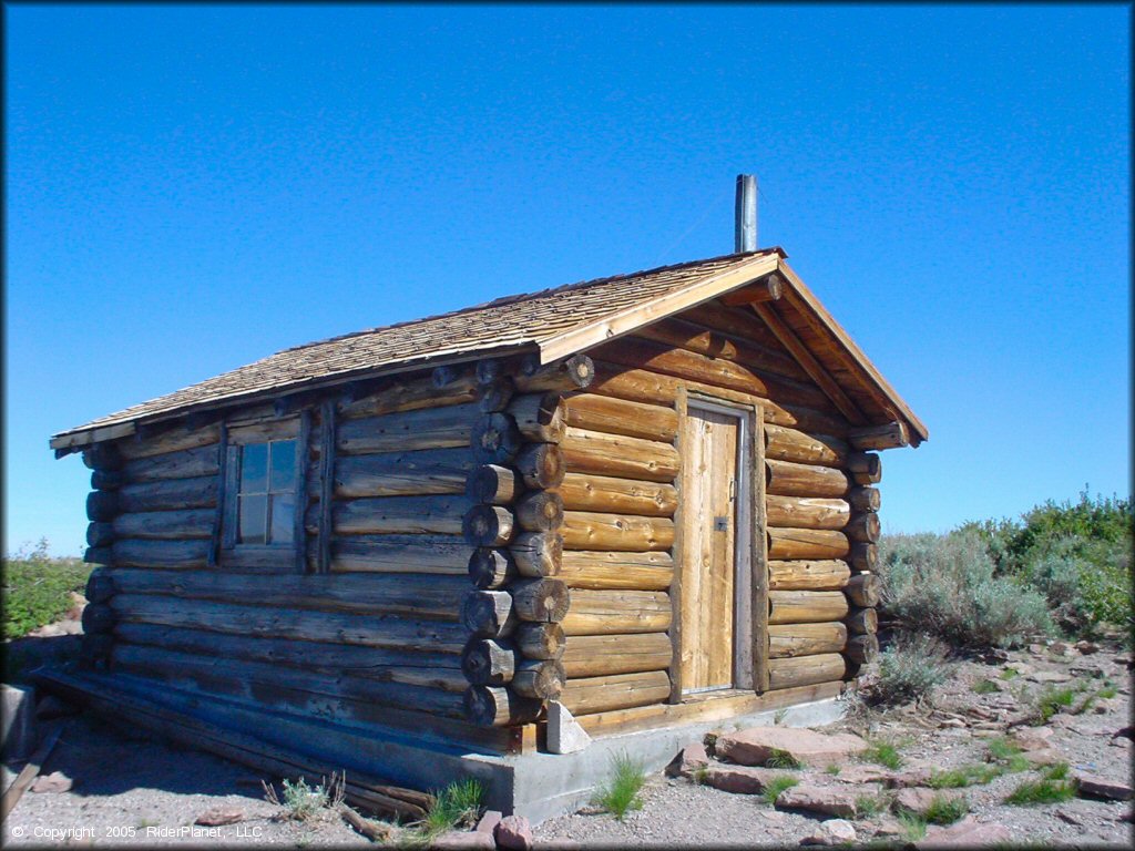 Some amenities at Mammoth Lakes Trail