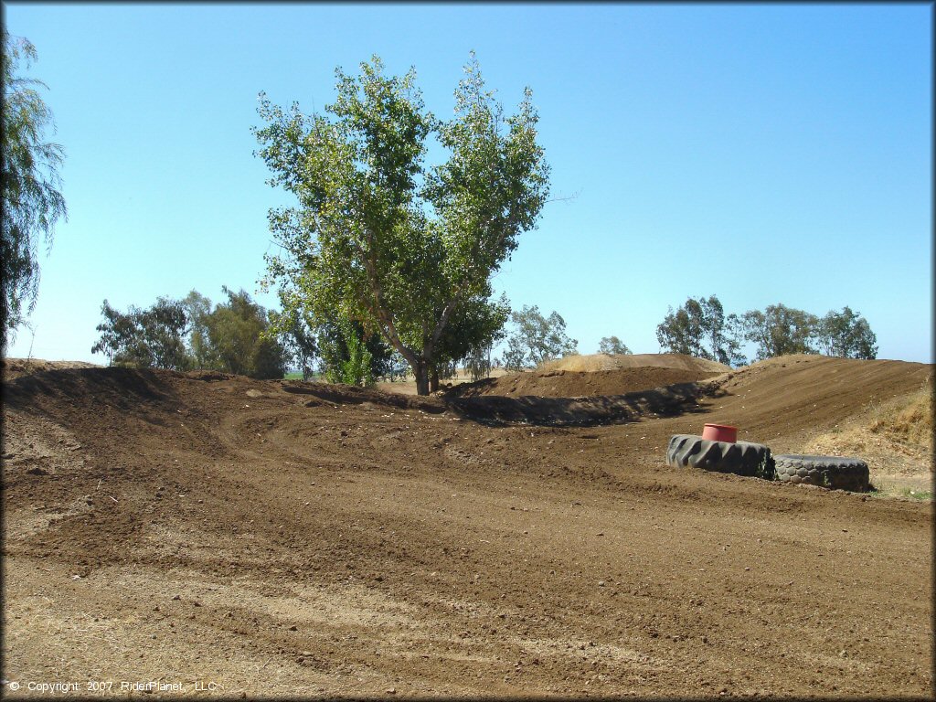 Terrain example at Cycleland Speedway Track